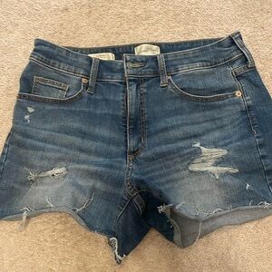 Universal Threads size 10 Jean shorts